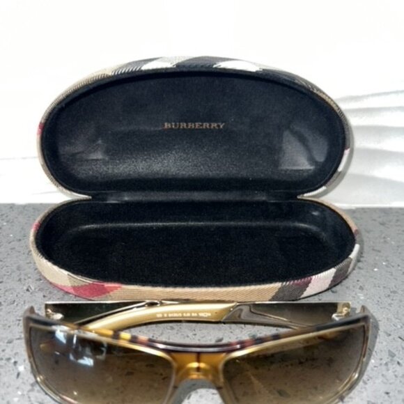 BURBERRY WOMENS NOVACHECK SUNGLASSES SAFILO 125 8435/S - Picture 4 of 12